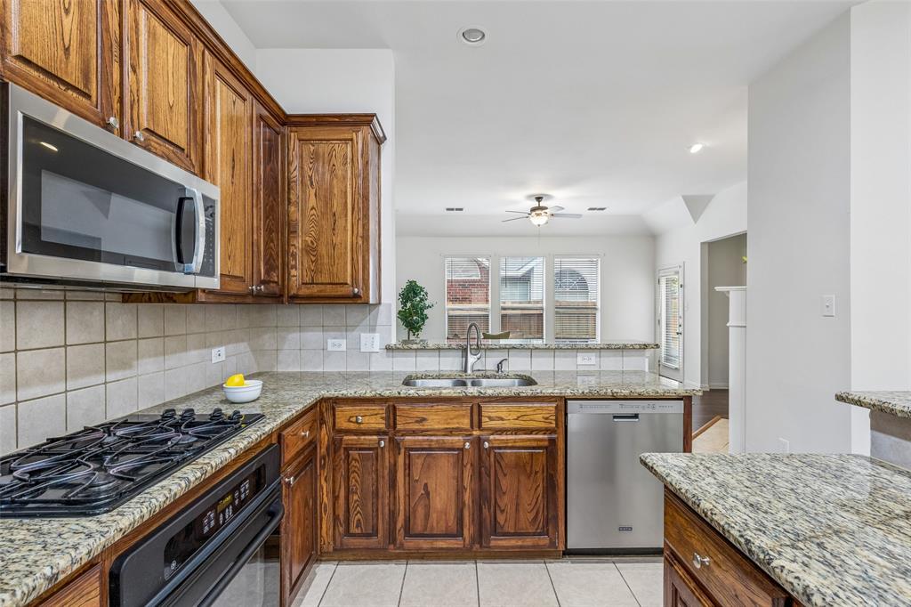 818 Water Oak Drive Property Photo 12
