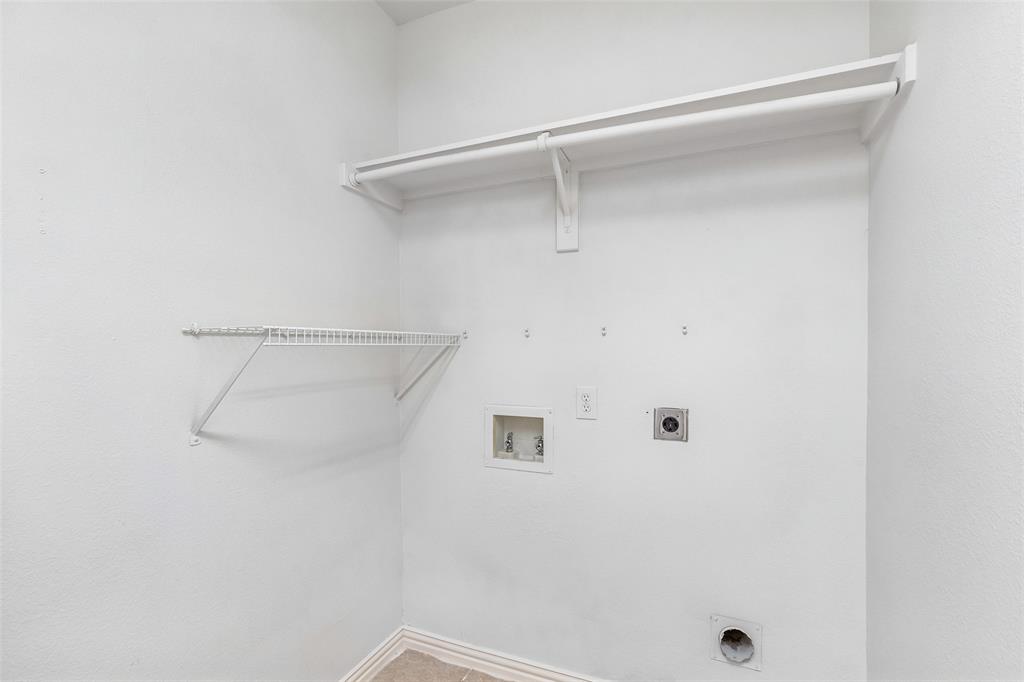 818 Water Oak Drive Property Photo 16
