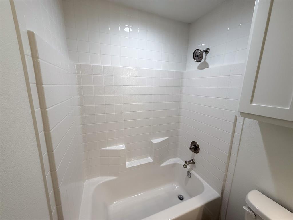 200 N Dallas Street 114 Property Photo 12