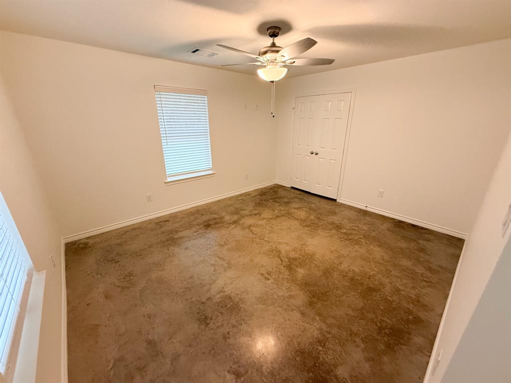 200 N Dallas Street 114 Property Photo 15
