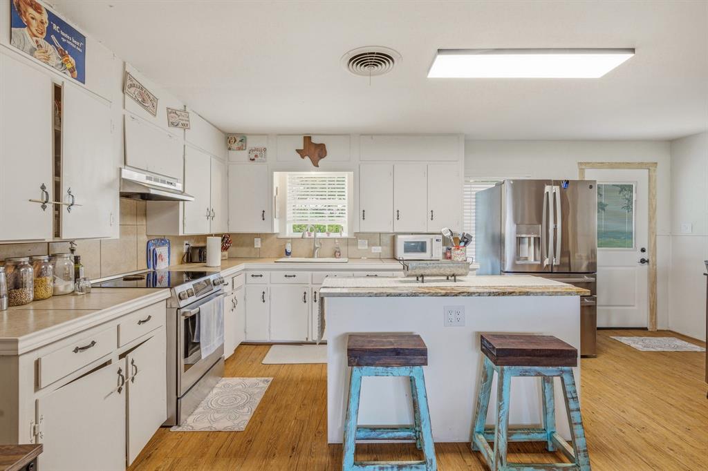 5370 Highway 1702 Property Photo 9