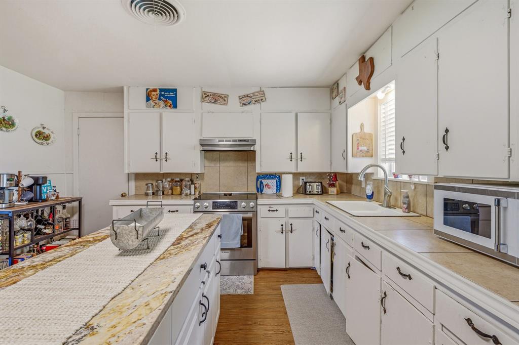 5370 Highway 1702 Property Photo 10