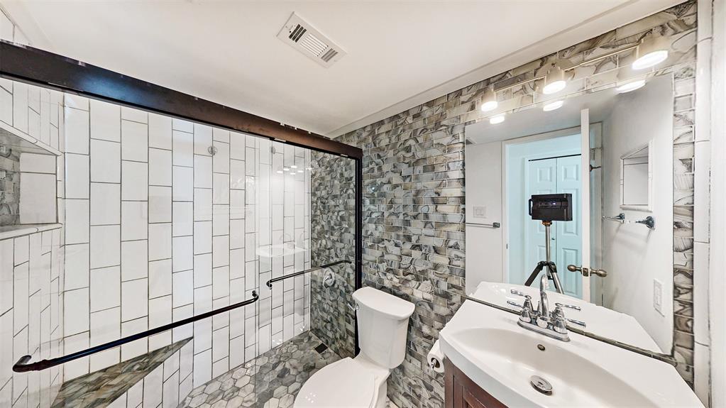 1827 Robert Jones Drive Property Photo 33