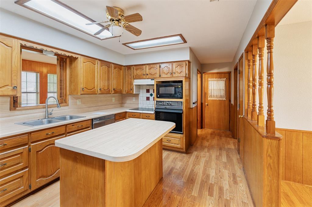 32650 Fm 47 Highway Property Photo 14