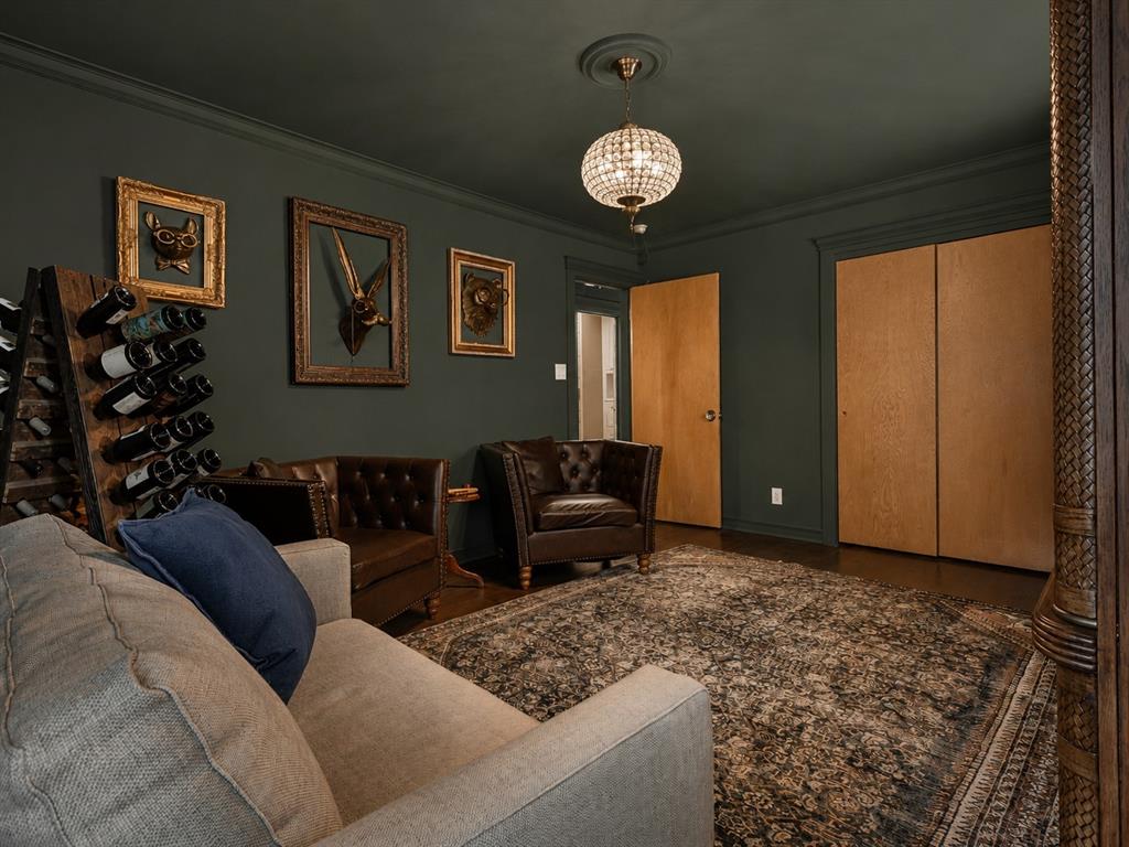 1289 S Waco Street Property Photo 13