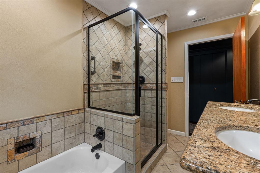 1289 S Waco Street Property Photo 15
