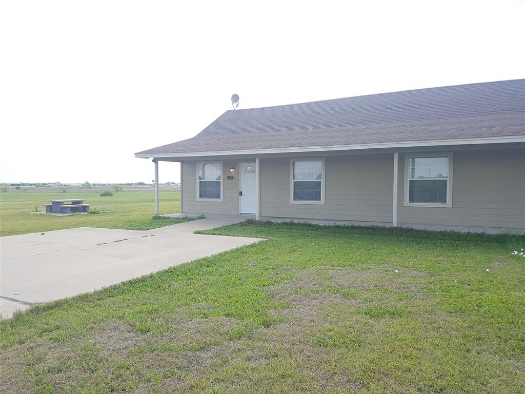 225 Blue Bell Court Property Photo 4