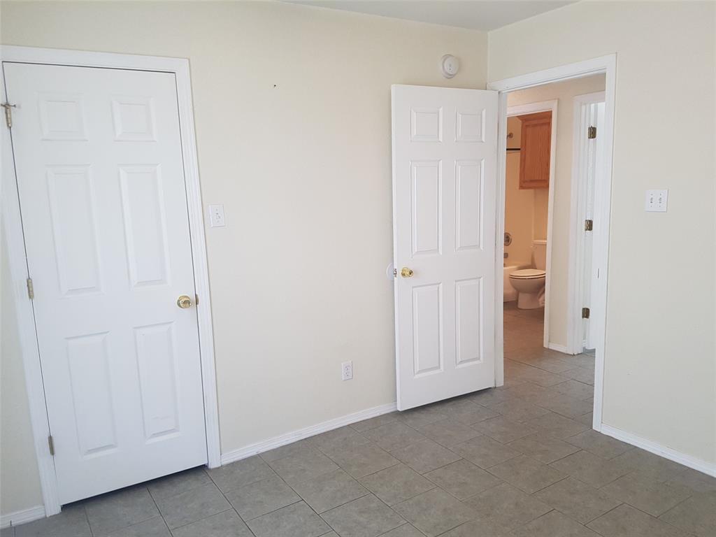 225 Blue Bell Court Property Photo 10