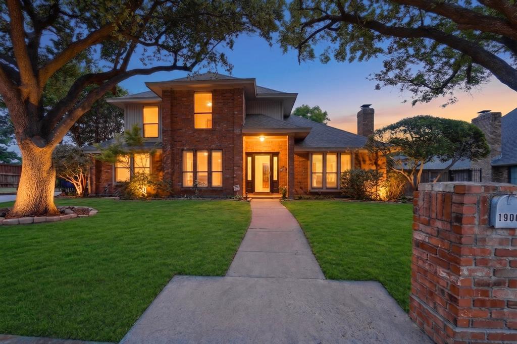 1900 Thames Drive Property Photo 4