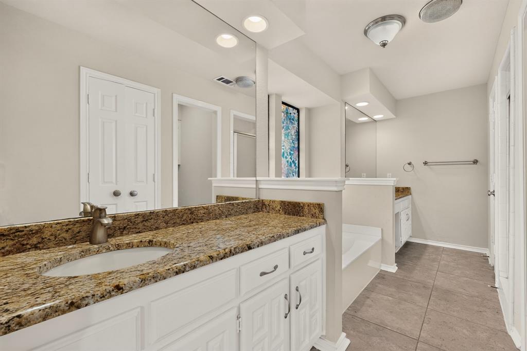 1900 Thames Drive Property Photo 25