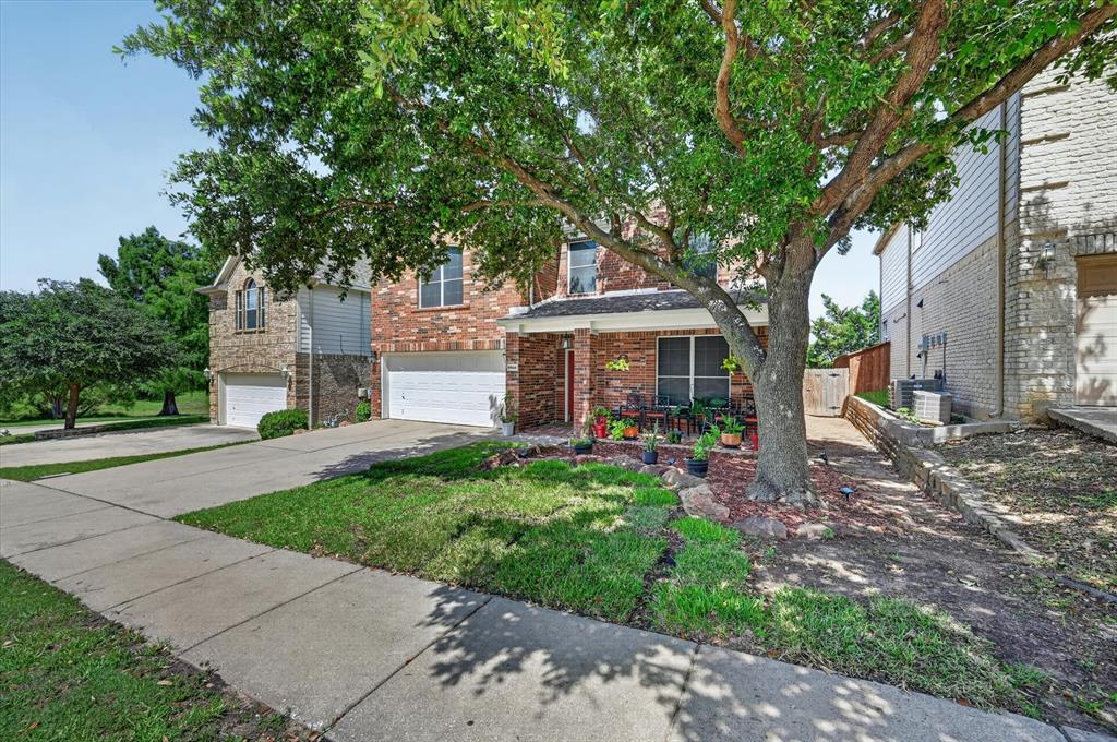 9956 Delamere Drive Property Photo 3