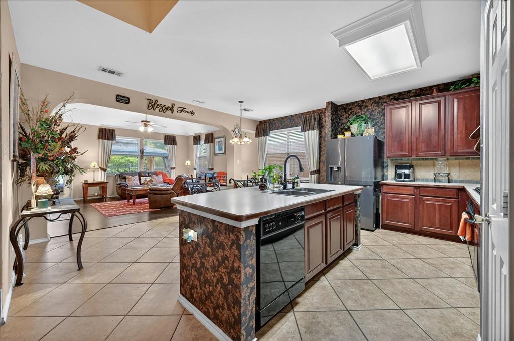 9956 Delamere Drive Property Photo 8