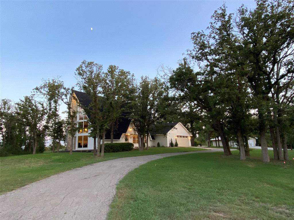 1704 County Road 3555 Property Photo 1