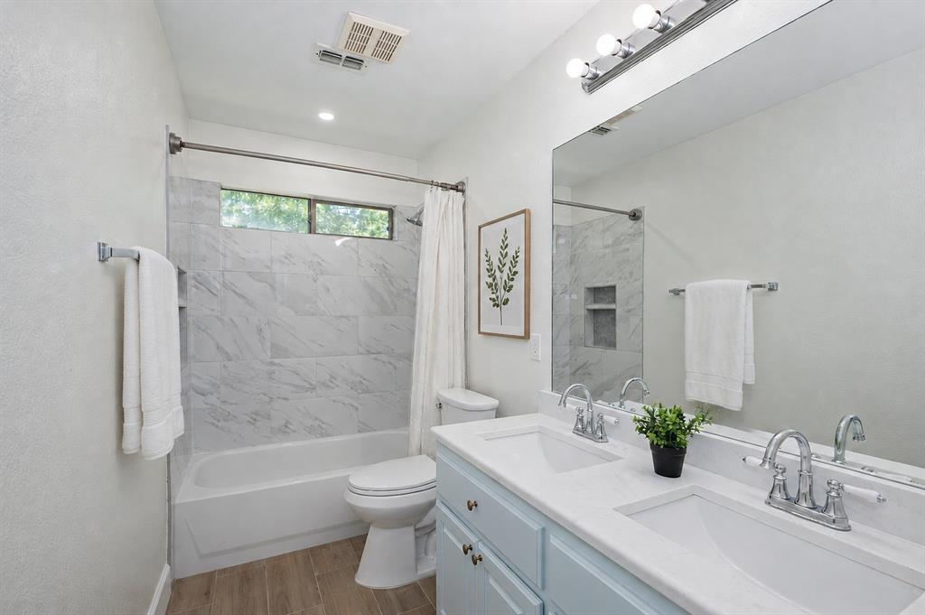 7312 Midcrest Court Property Photo 23