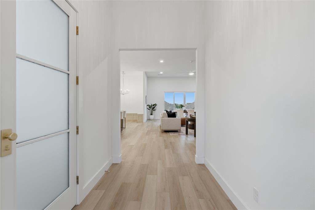 1004 Devonshire Drive Property Photo 6