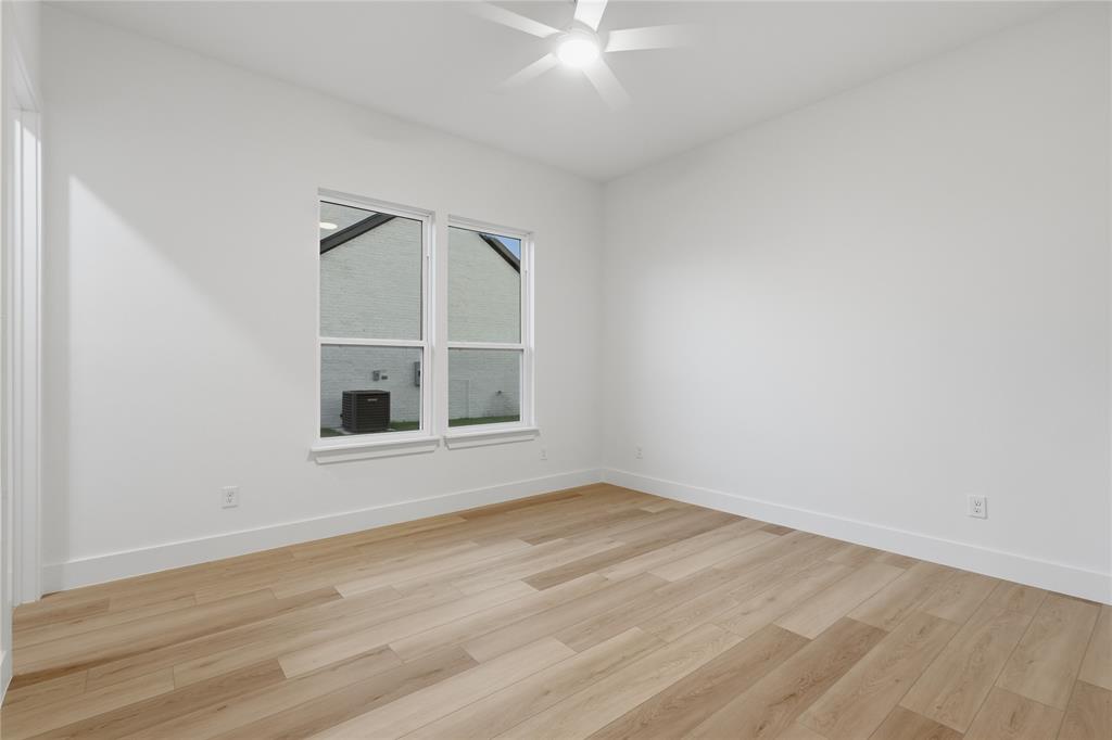 1004 Devonshire Drive Property Photo 20
