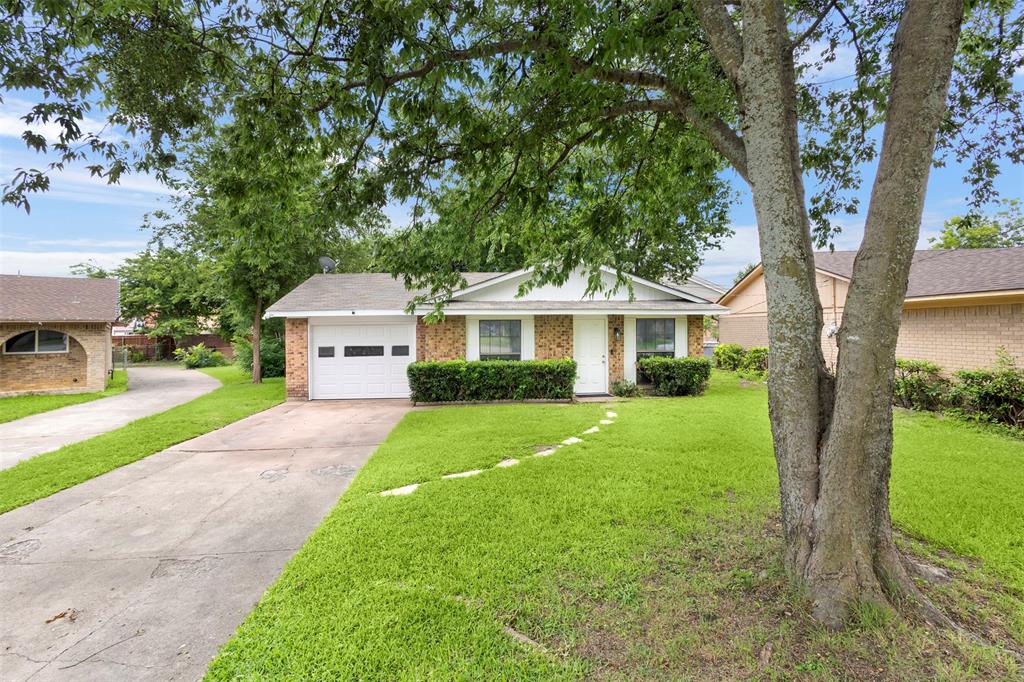 111 Alamo Street Property Photo 1
