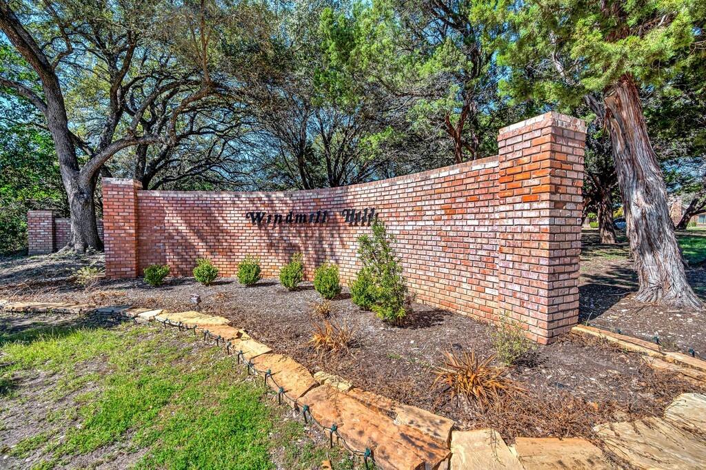4613 Westchester Drive Property Photo 2