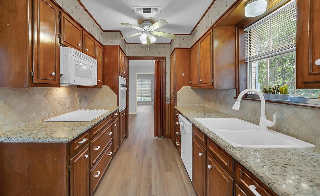4613 Westchester Drive Property Photo 11