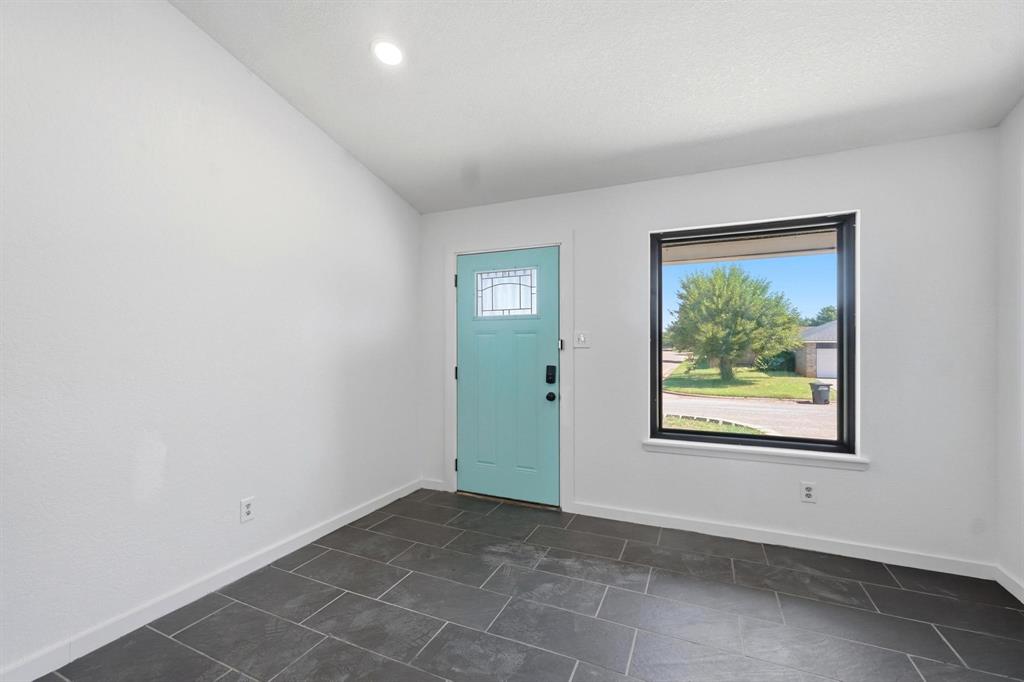 4201 Craig Drive Property Photo 7