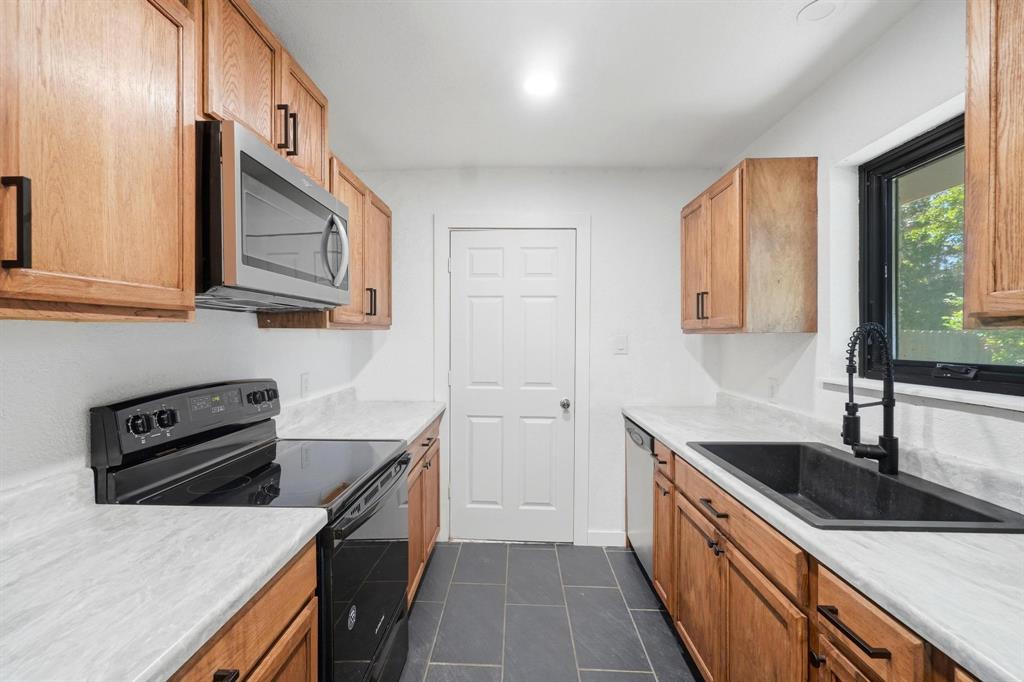 4201 Craig Drive Property Photo 13