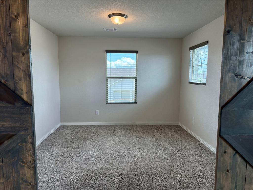 1425 Rolling Fox Drive Property Photo 23