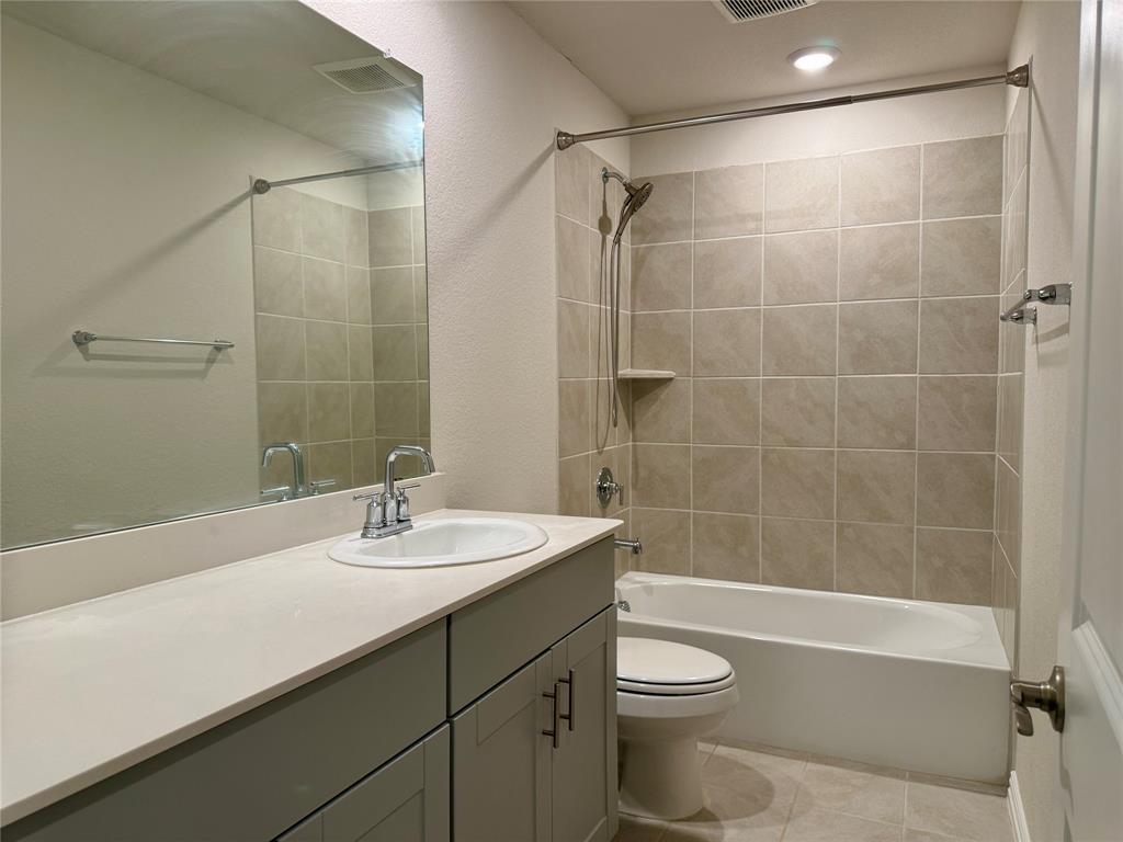 1425 Rolling Fox Drive Property Photo 27