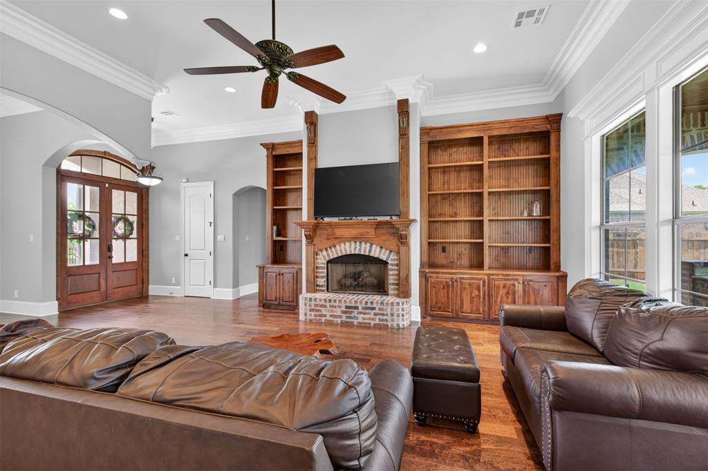 9573 Rochel Drive Property Photo 11