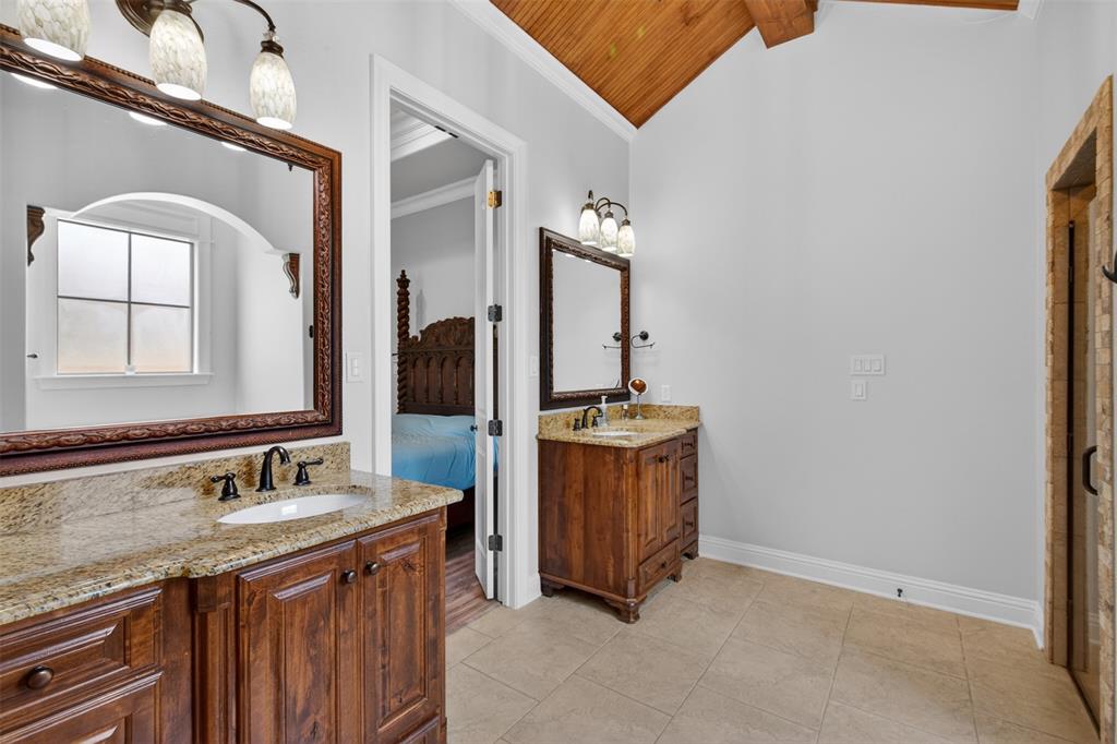 9573 Rochel Drive Property Photo 15