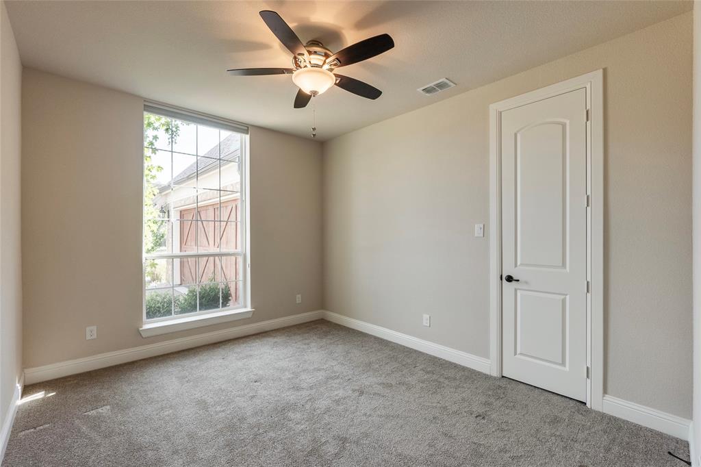 4802 Comstock Way Property Photo 36