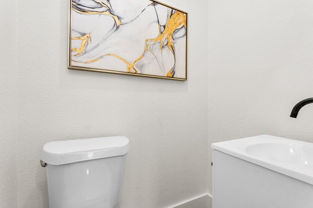 10623 Mccree Road Property Photo 24
