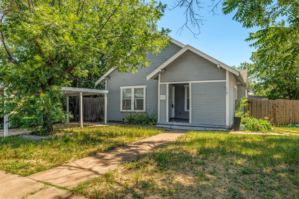 925 Palm Street Property Photo 1