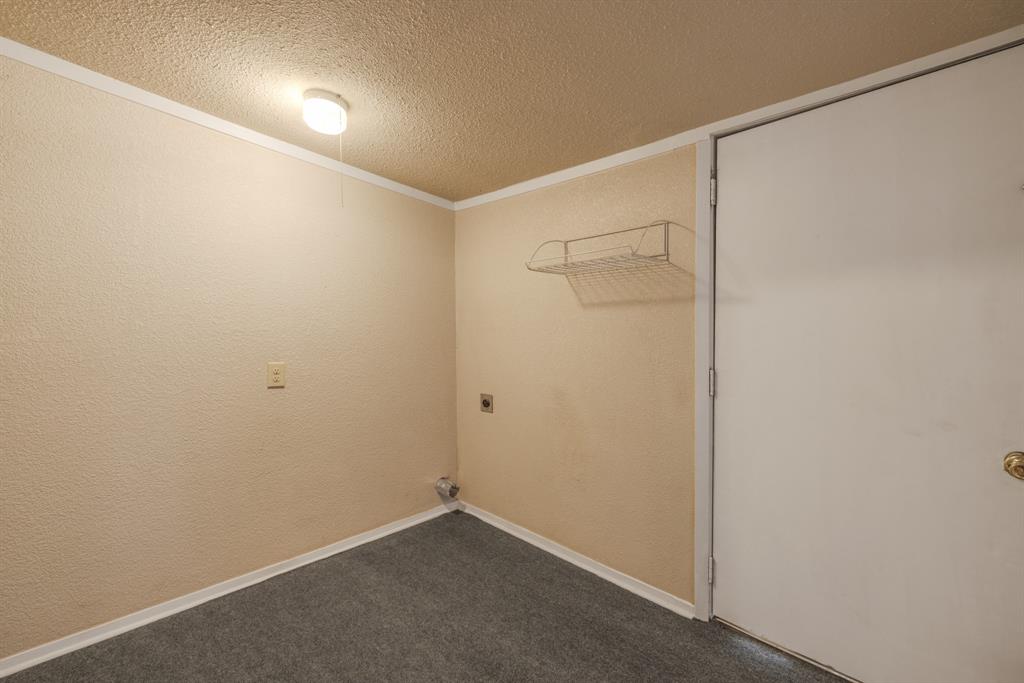 925 Palm Street Property Photo 21