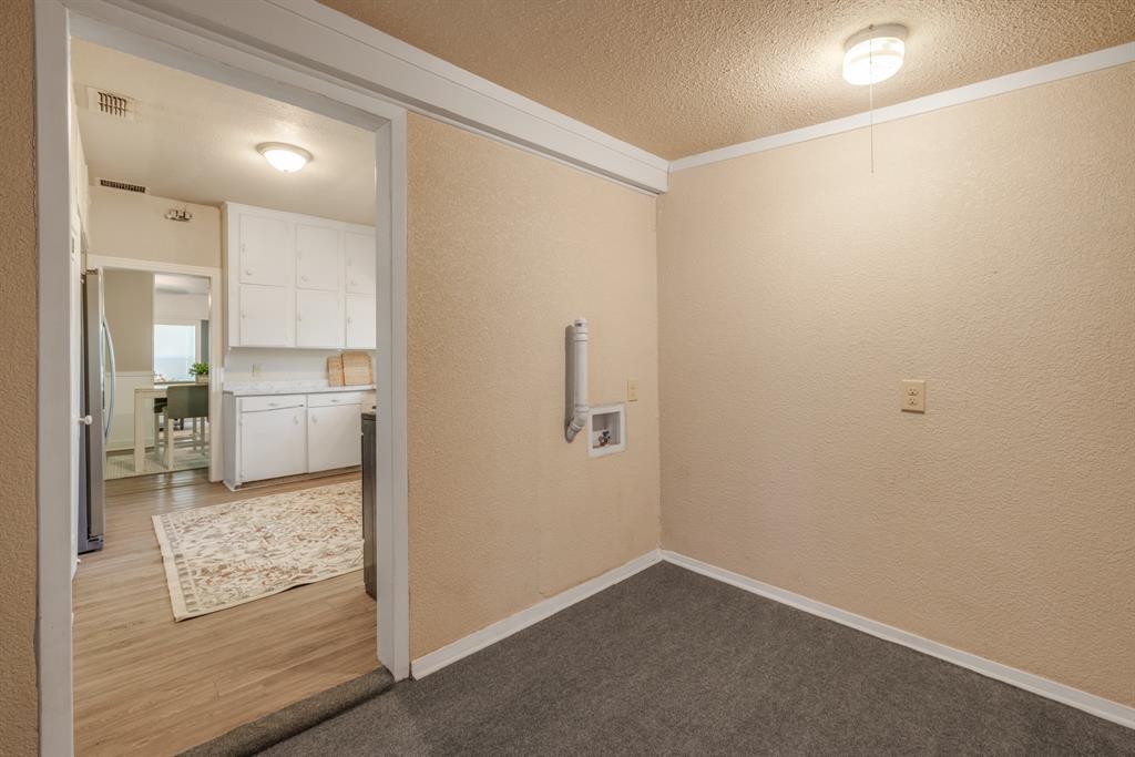 925 Palm Street Property Photo 22