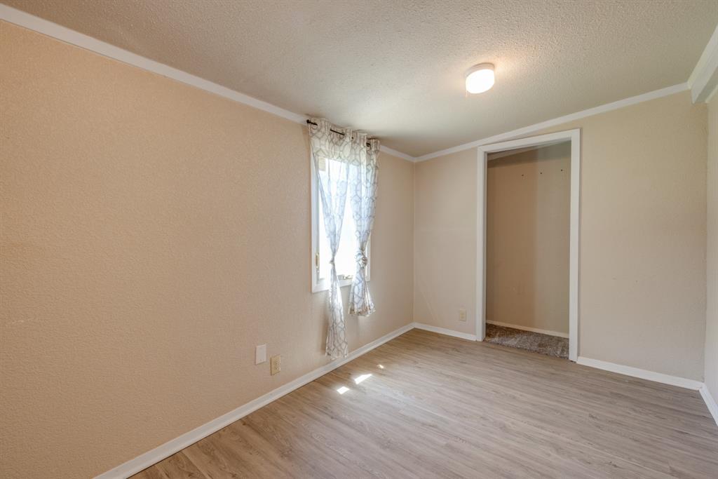 925 Palm Street Property Photo 25