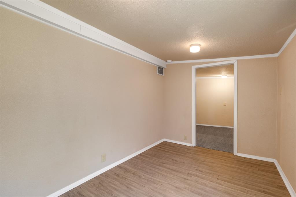 925 Palm Street Property Photo 27