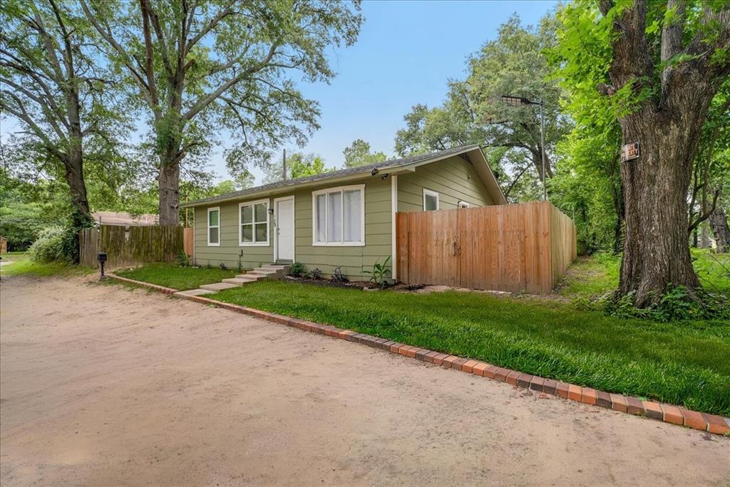 103 Lamar Alley Property Photo 1