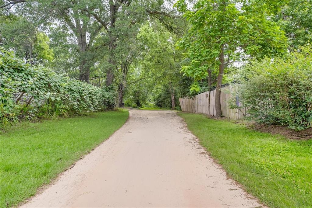 103 Lamar Alley Property Photo 7