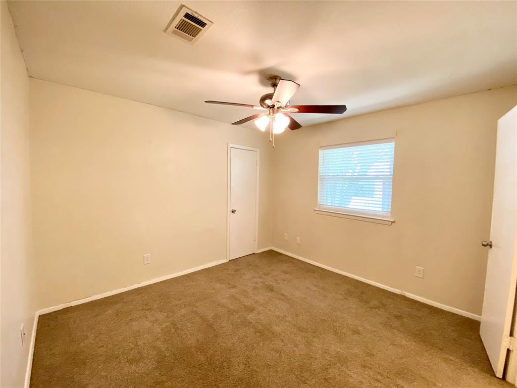 801 Irwin Drive B Property Photo 6