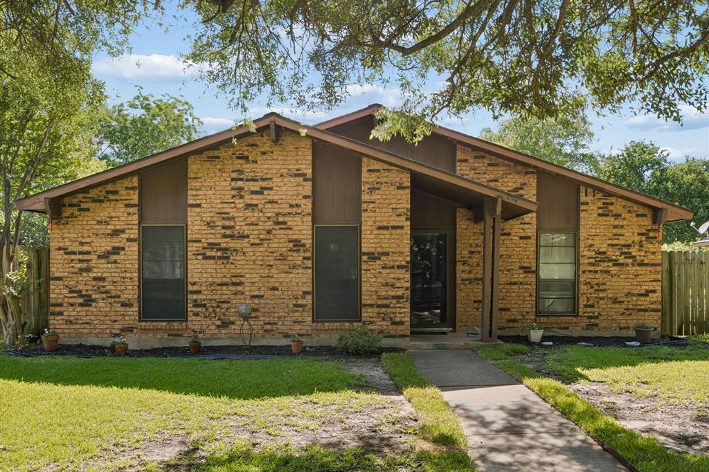 2617 Emberwood Drive Property Photo 1
