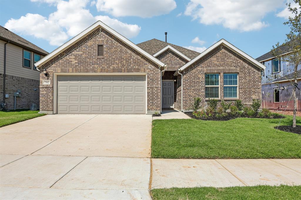 7312 Sumac Drive Property Photo 1