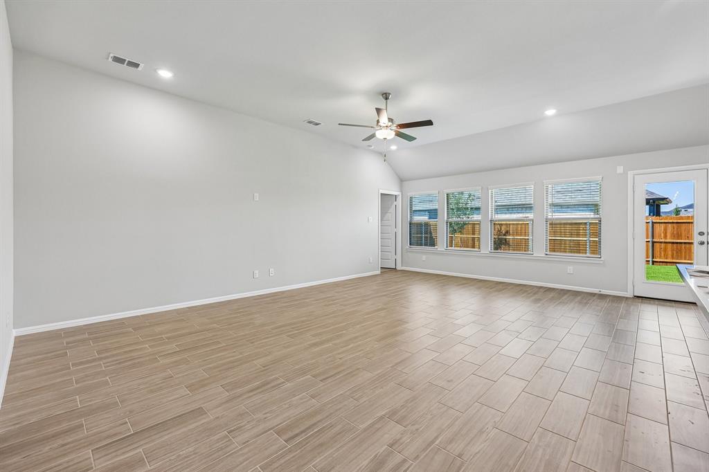 7312 Sumac Drive Property Photo 3