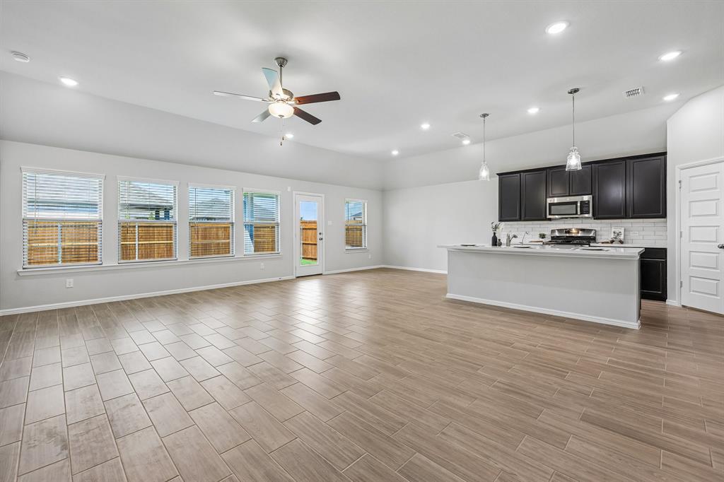 7312 Sumac Drive Property Photo 4