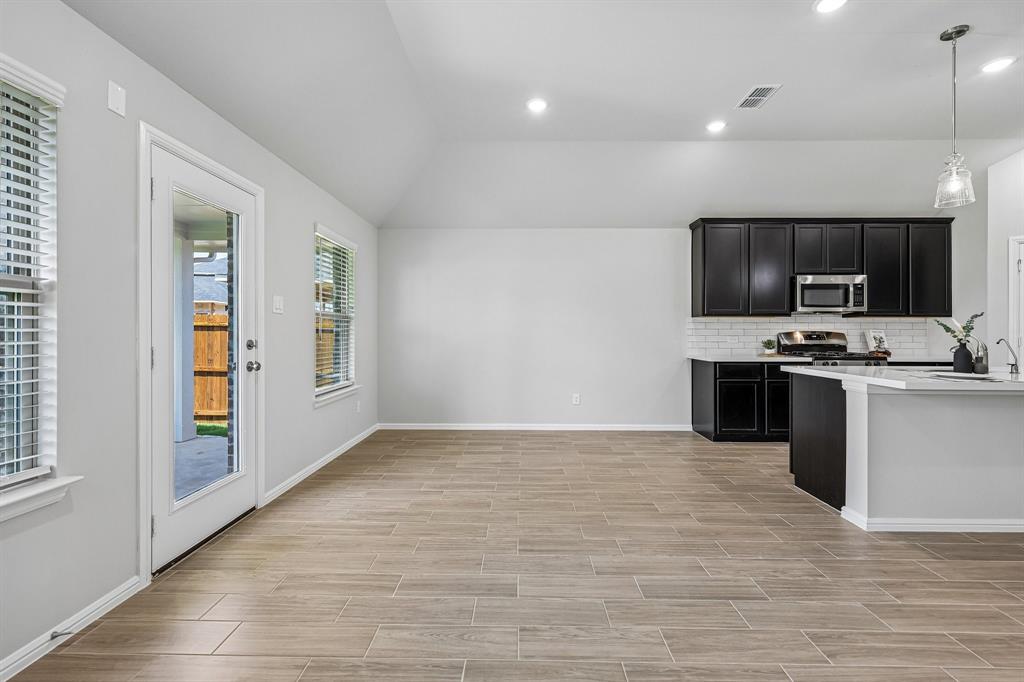 7312 Sumac Drive Property Photo 6
