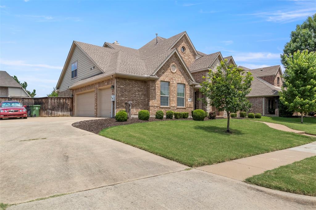 804 Meadowlark Drive Property Photo 2