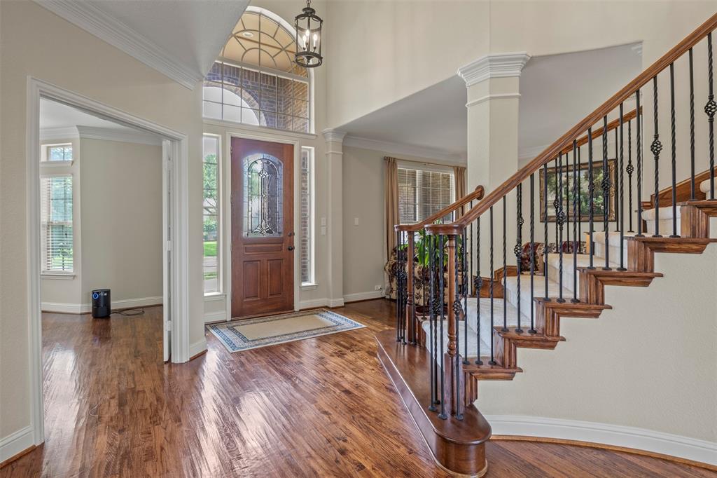 804 Meadowlark Drive Property Photo 4