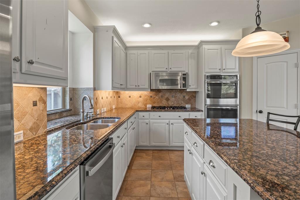 804 Meadowlark Drive Property Photo 9