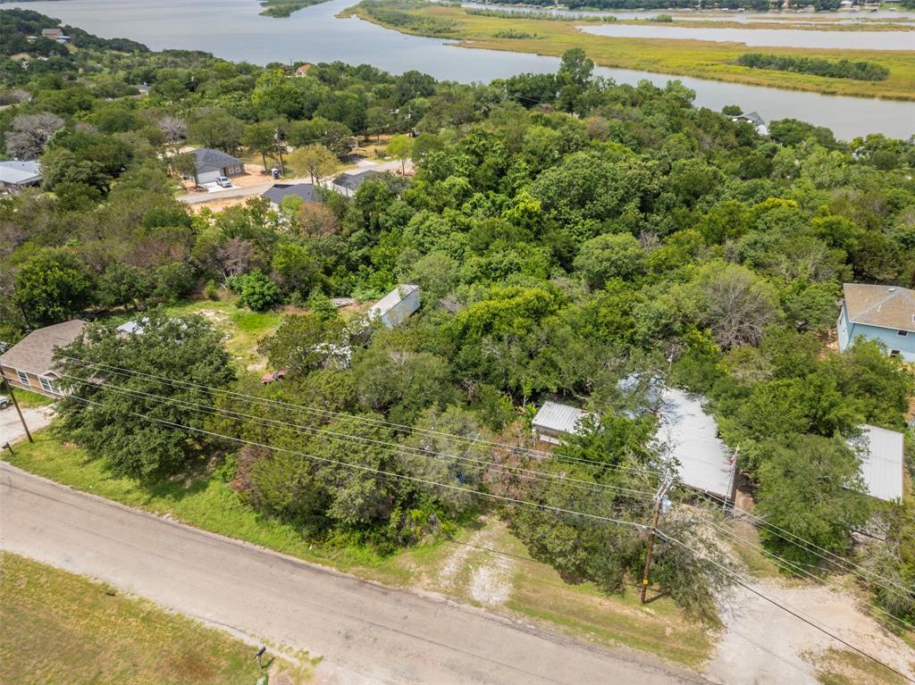 4311 W Oak Trail Property Photo 2