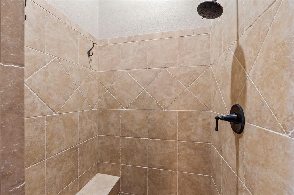 229 N Beverly Drive Property Photo 14