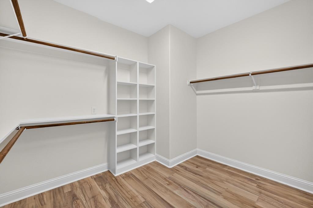 1004 E Main Street Property Photo 10